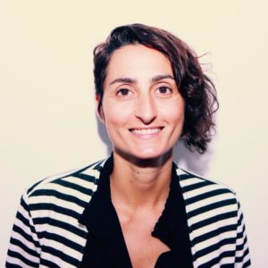 Linda Castiglione, madrelingua inglese
